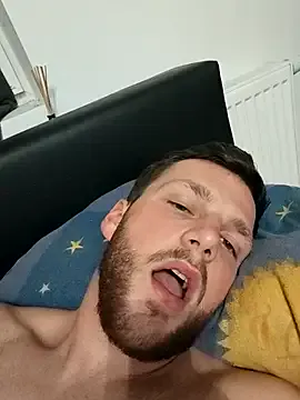 Cosmin224451 — Showing dick