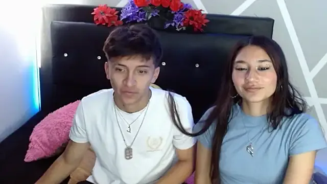 COZY7COUPLE — Freechat on StripChat