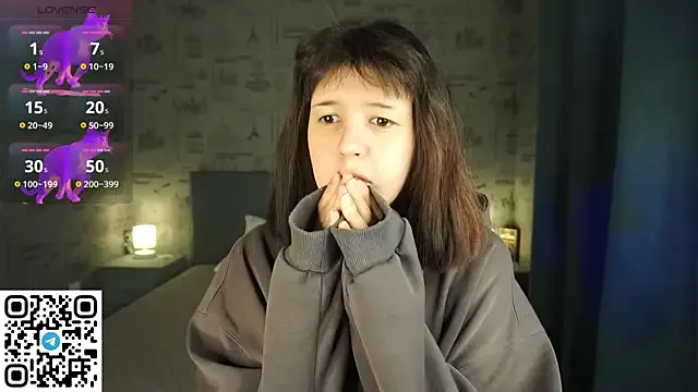 CrimsonLily — bite my sweet lips