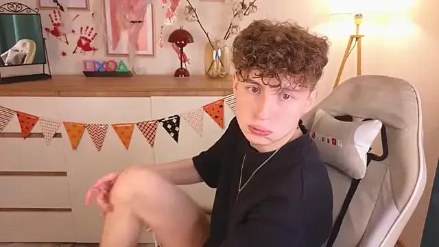 StripChat crisp1n is Freechat crisp1n — Show Asshole