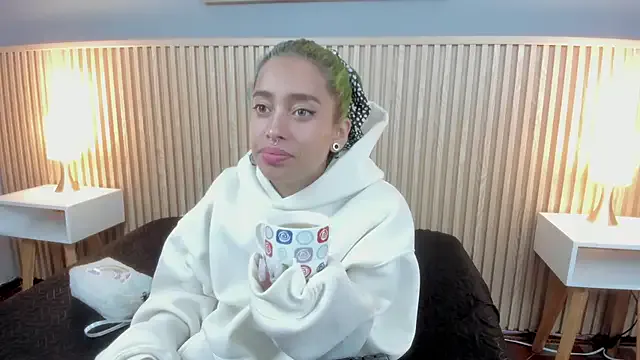 Cristal_r4ven — send me a kiss 