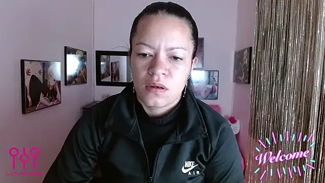 Cristal_w — Freechat on StripChat