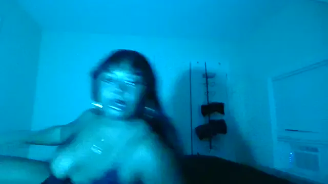 crystalcleo — Freechat on StripChat