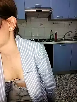 cupidepsiche — naked / gli apro la porta nuda