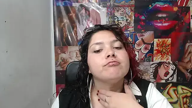 Curvy-Queen — Your name in my tits + photo