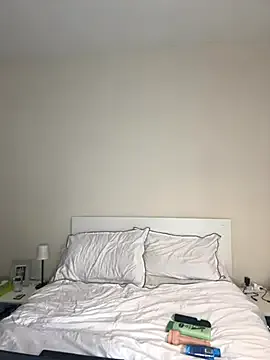 Curvy_Kimberley-x — Towel off and full body moisturise 
