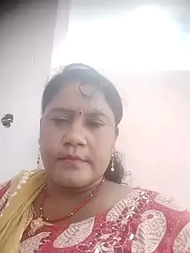 Cute-Saniyaa — Freechat on StripChat