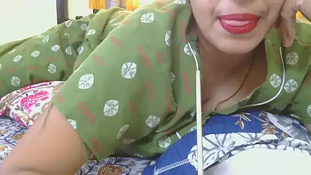 Cute-Simmi69 — full nude fuck in 5 minet and fece show