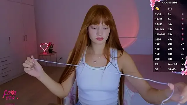 CuteAriel7 — Change top (back facing cam)