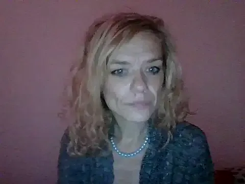 Czech_slut_whore-wife — pussy in burning