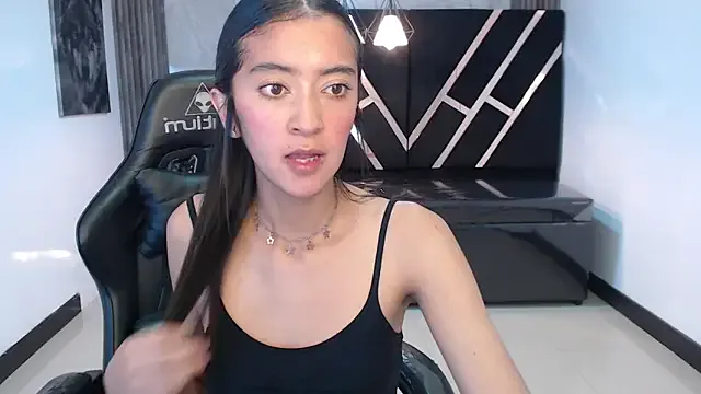 Dahyan_ch — show tits+Oil 