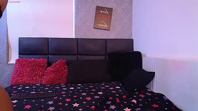 Daia_Ashanti — fuck my pussy with dildo