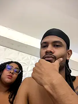 Dakota__Luxx00 — SHOW BOOBS + OIL