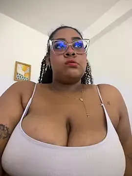 Dakota__Luxx00 — SOHOW BOOBS + OIL