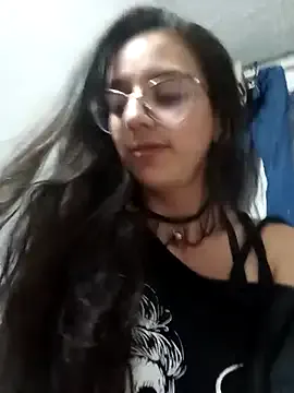 DaKoTa_LuNaR — Shows tits