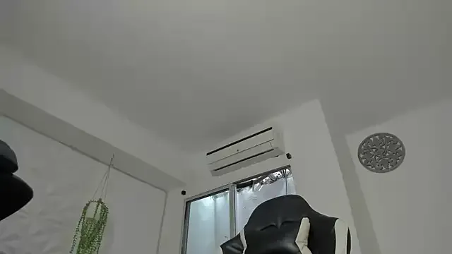 Dakota_x18 — CUM SHOW