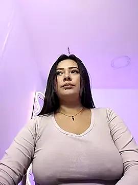 StripChat damii_tay1 is Freechat damii_tay1 — Show boobs + oil