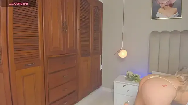 Dani_rosse_ — shoiw tits