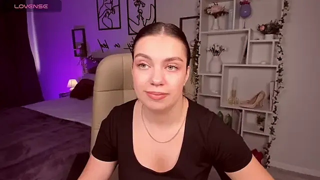 DaniellaLovely — Bend in half!