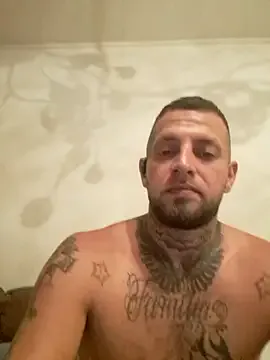 Danielxxxbbn — Freechat on StripChat