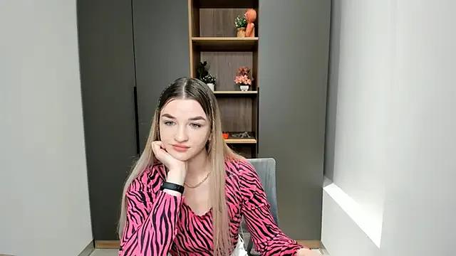 DanilleMcrae — I'll show you a heart.