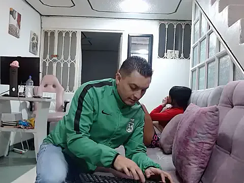 DanteandTania_83 — play with your fingers in the pussy