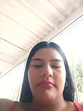 daringxxxhot — I show my tits to a stranger