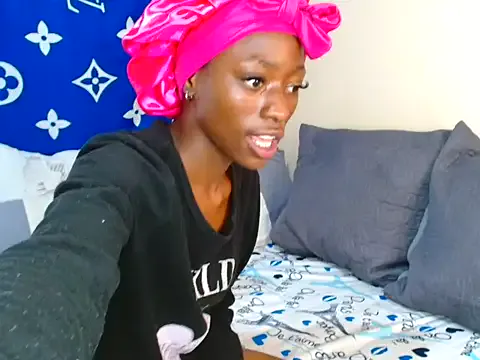 Darkskinned_hun — Tip from tips menu make me squirt Daddy
