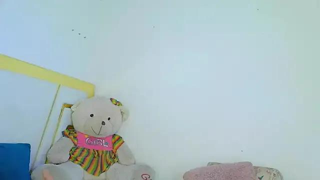 DayanaWood — Fuck my tight little wet pussy and squir