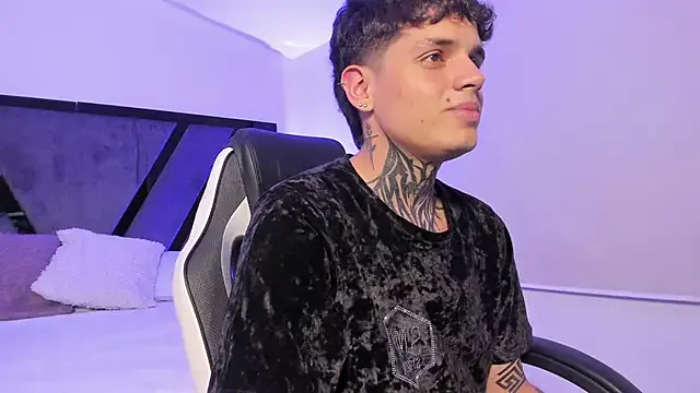 Declan-Fox — cum show in abdomen