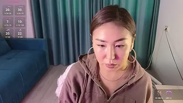 Deiri_Dustin — squeeze boobs