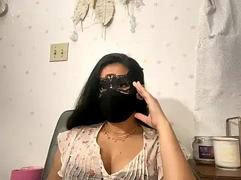desigurl_iraa — Freechat on StripChat
