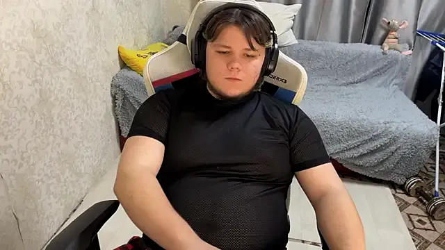 desiredude9 — squat 15 times