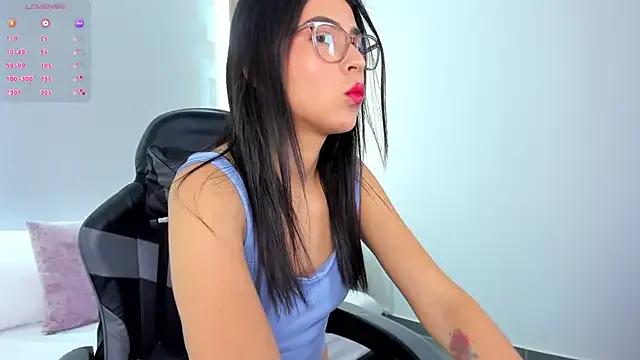 desireee_ — NUDE + ICE ON CLIT