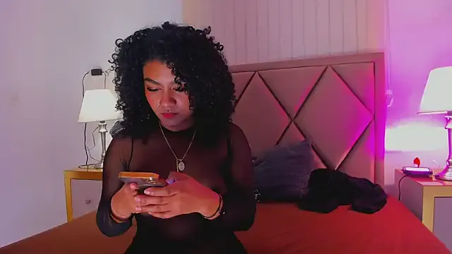 Dhapne_P — 4 fingers in my pussy