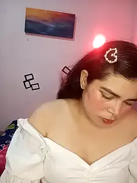 Diamily — Dedo en el culo