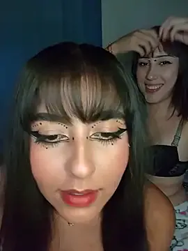 Die-katty — Show tits 