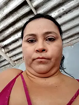Dirty-Momm-Divorced-Hot — Anal to the public