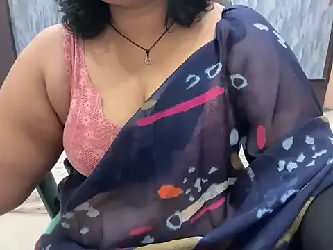 divyareddy-telugu — flash boobs
