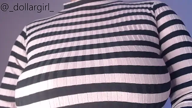 Dollar-girl — Put 4 fingers in my pussy