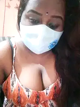 dolly_telugu01 — Show boobs in public