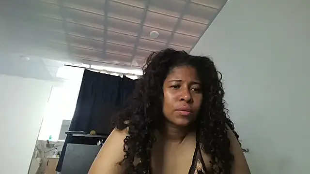 Dreambody- — show  naked twerk