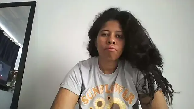 Dreambody- — show  naked  squirt
