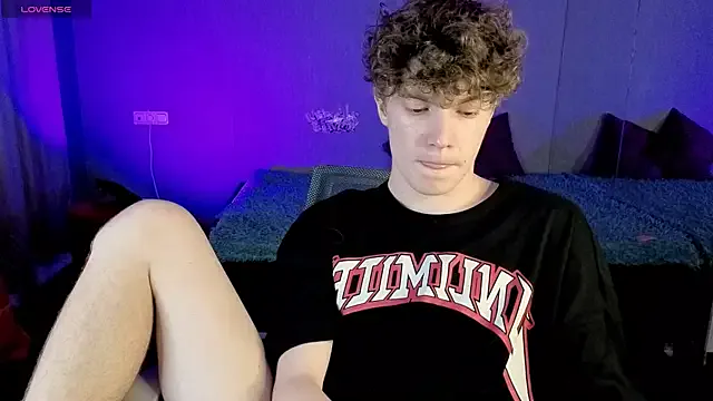 DYLAN__WILSON — cum show