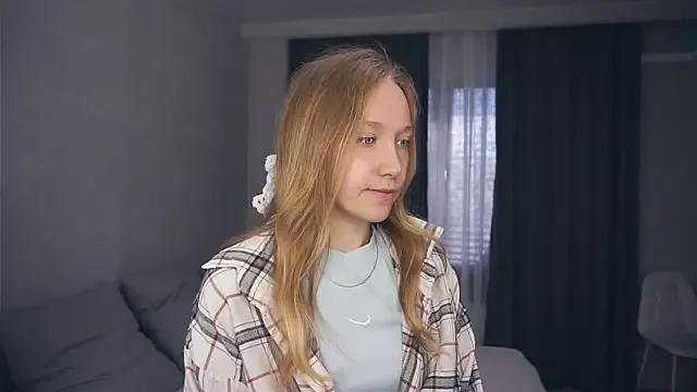 StripChat EarnestineGyllenband is Freechat EarnestineGyllenband — BJ for my fingers <3