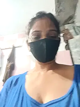 Eddy_ki_maa_ki-choot — Saliva on boobs