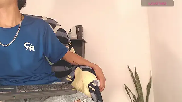 Edward_Milleer — cum on my body all naked 