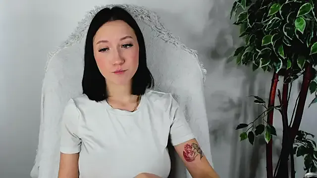 EileenMoores — Show ass