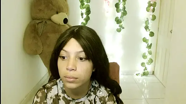 EIVIY1609 — pusy play