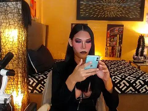 ElegantKellyUncutTS — happy goal